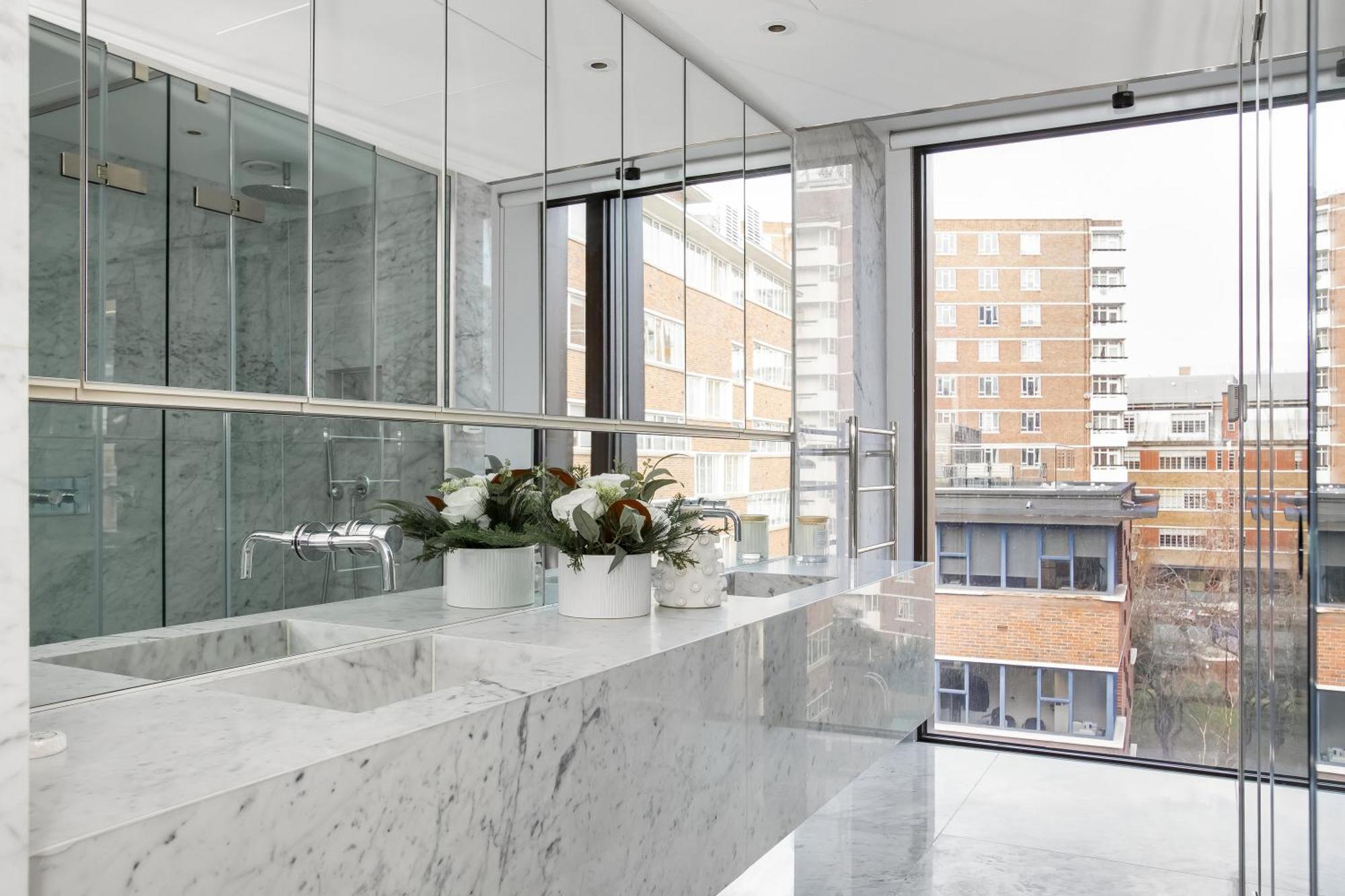Stunning 3 Bedroom Penthouse Private Terrace Ac Londres