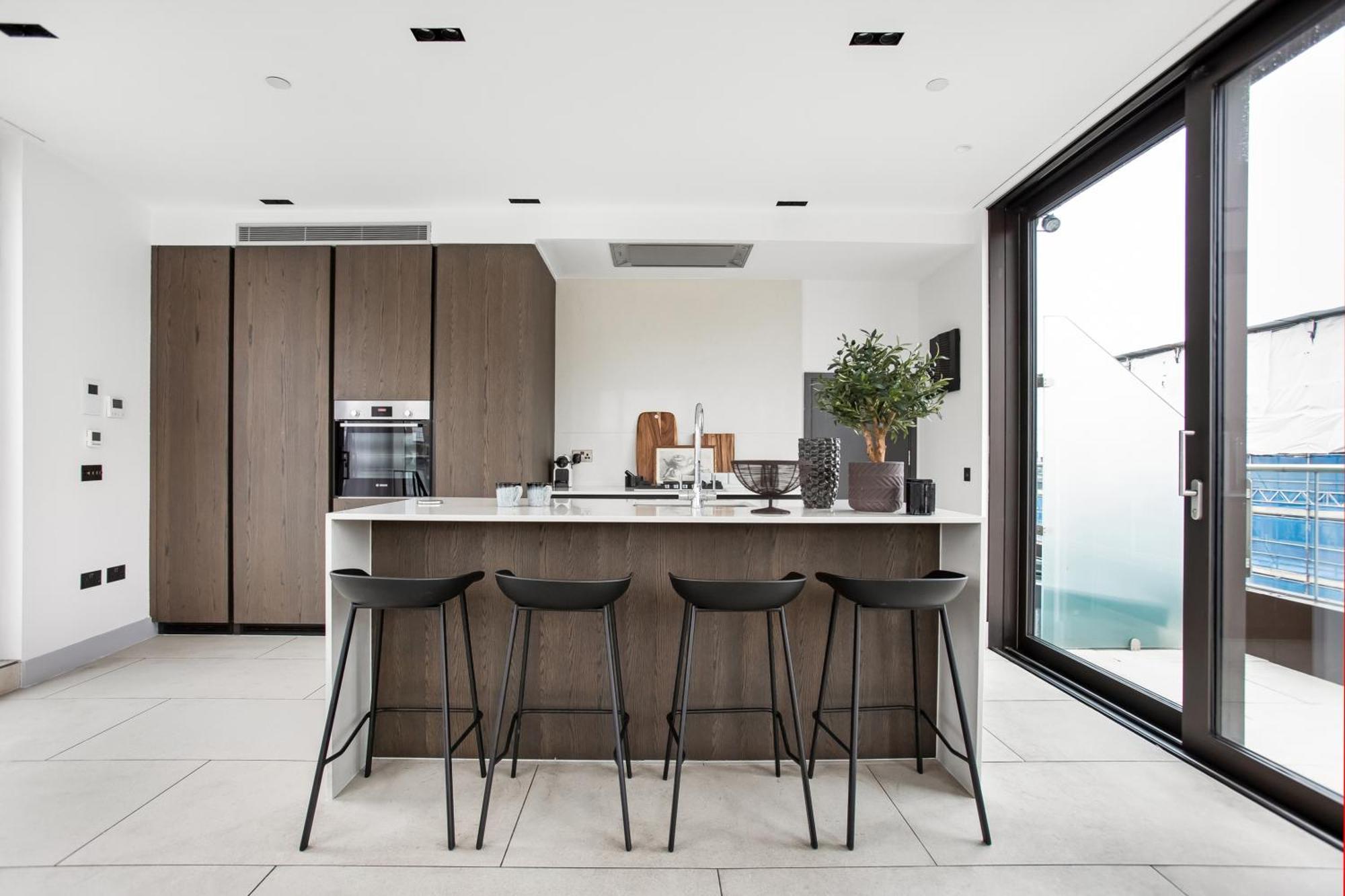 Stunning 3 Bedroom Penthouse Private Terrace Ac Londres